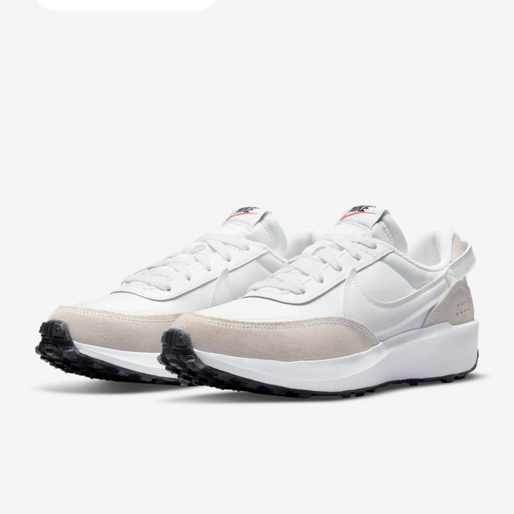 Nike Women's Waffle Debut Sneakers. White/Cream. Sz 8.5. Original Box.
